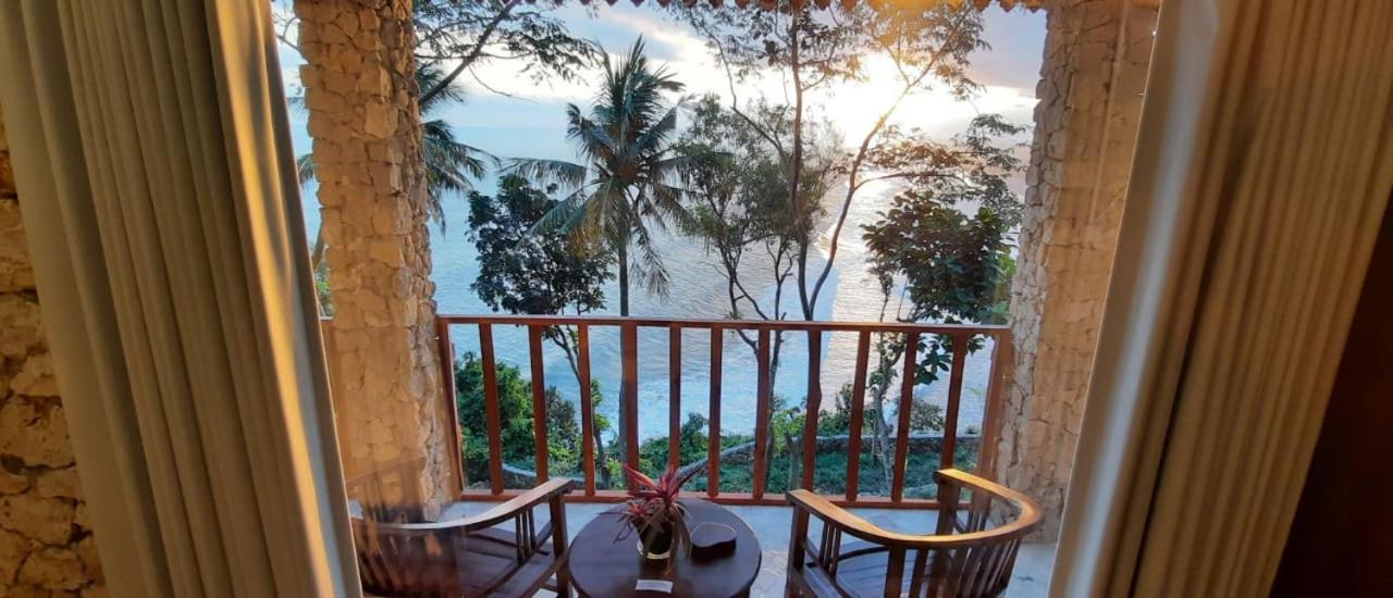 Edge Resort, Yogyakarta Парангтритис Екстериор снимка