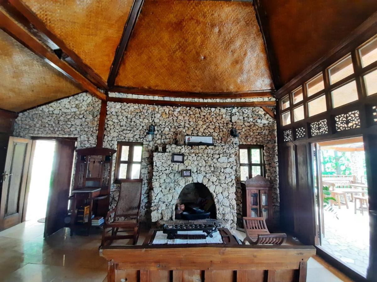 Edge Resort, Yogyakarta Парангтритис Екстериор снимка