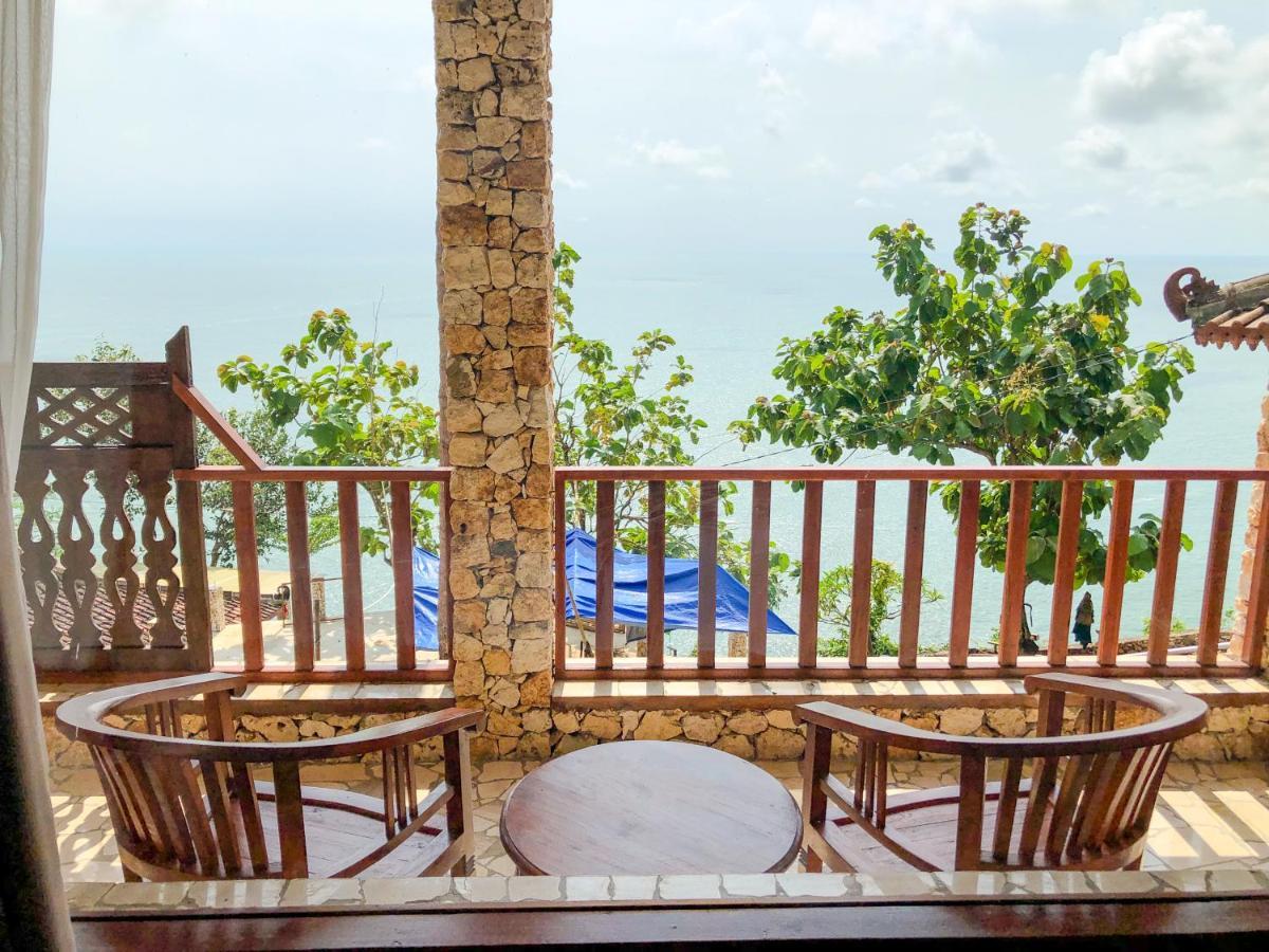 Edge Resort, Yogyakarta Парангтритис Екстериор снимка