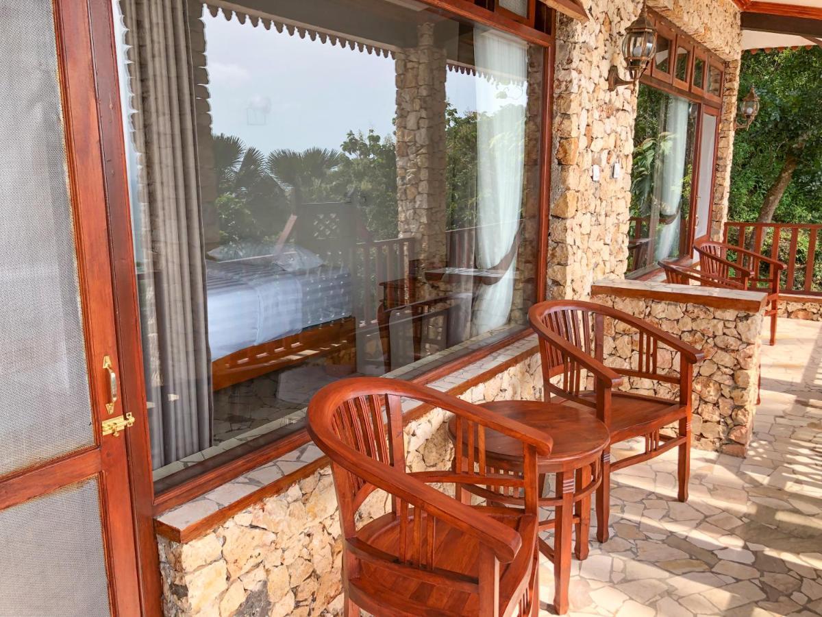 Edge Resort, Yogyakarta Парангтритис Екстериор снимка