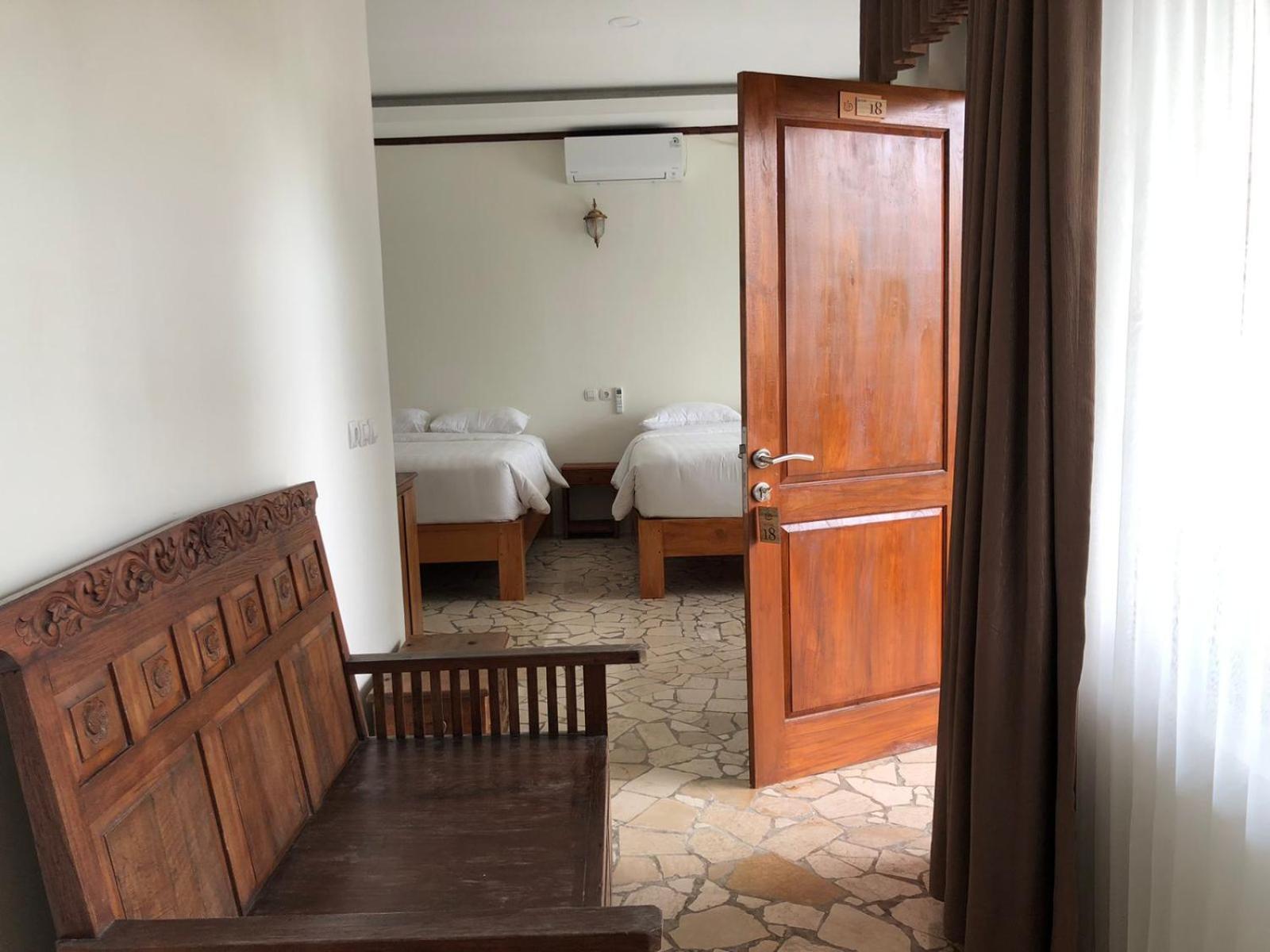 Edge Resort, Yogyakarta Парангтритис Екстериор снимка